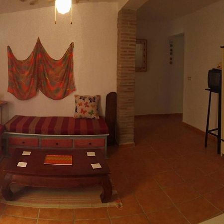 Almayate Hippie Shack Екстериор снимка