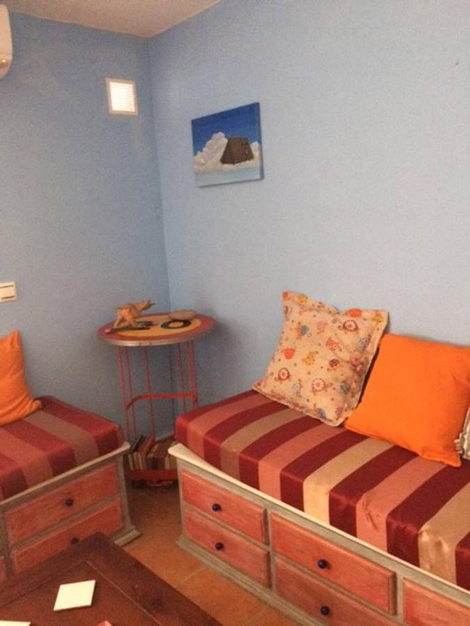 Almayate Hippie Shack Екстериор снимка